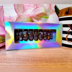 Nail Art & Co. : Brown Square #2